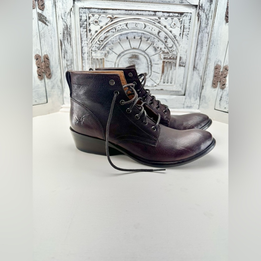 Frye Carson Lace Up Ankle Boots in Dark Brown 6.5 B, Frye Brown Booties